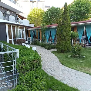 Danita & Diva Restaurant Bbq&pool Bar Appartement